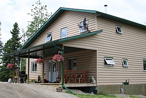 Pakwash Lake Lodge, just south of Red Lake.